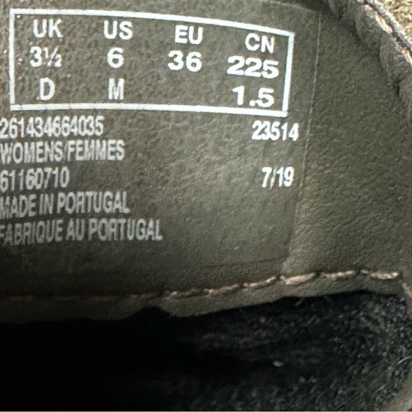 Clark's women's ankle suede booties size 6 - Picture 5 of 6